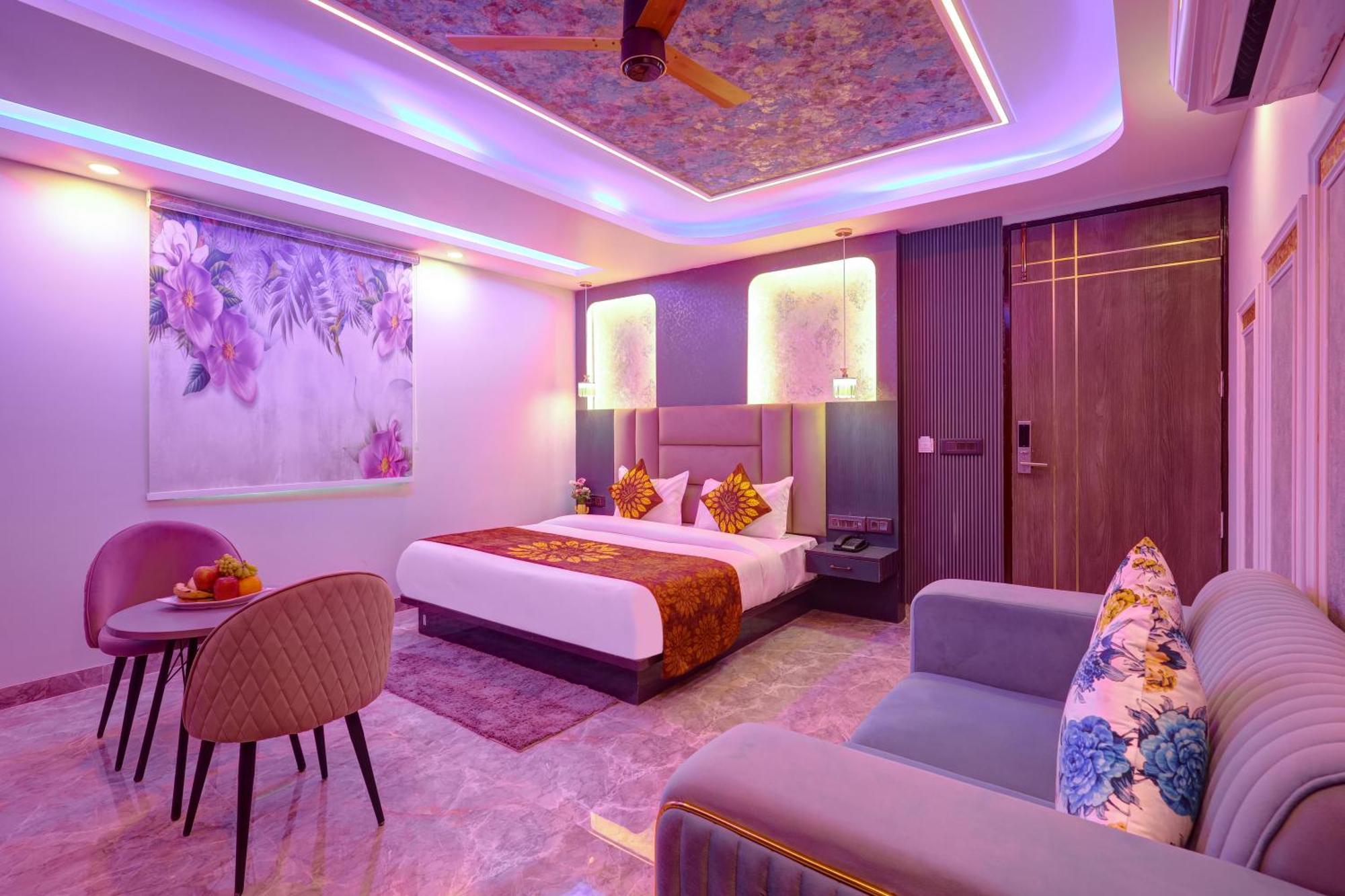 Hotel Armani Suites By Smart Group New Delhi Exterior photo